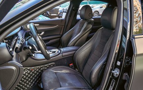 Mercedes-Benz E-Класс, 2017 год, 3 150 000 рублей, 10 фотография