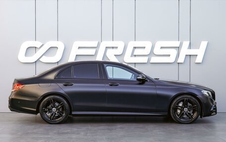 Mercedes-Benz E-Класс, 2017 год, 3 150 000 рублей, 5 фотография