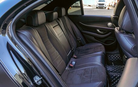 Mercedes-Benz E-Класс, 2017 год, 3 150 000 рублей, 7 фотография