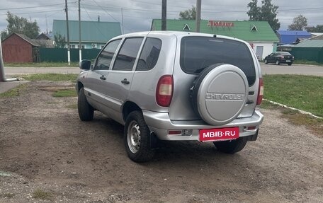 Chevrolet Niva I рестайлинг, 2005 год, 240 000 рублей, 4 фотография