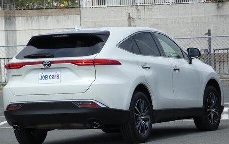 Toyota Harrier, 2022 год, 2 500 000 рублей, 5 фотография