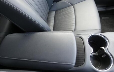 Toyota Harrier, 2022 год, 2 500 000 рублей, 23 фотография