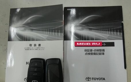 Toyota Harrier, 2022 год, 2 500 000 рублей, 20 фотография