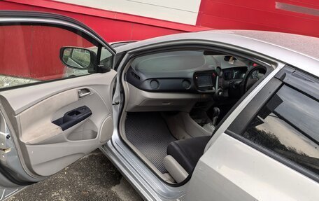 Honda Insight II рестайлинг, 2009 год, 650 000 рублей, 4 фотография