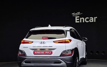 Hyundai Kona I, 2022 год, 1 560 000 рублей, 4 фотография