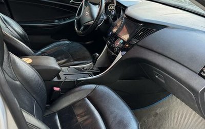 Hyundai Sonata VI, 2011 год, 800 000 рублей, 1 фотография