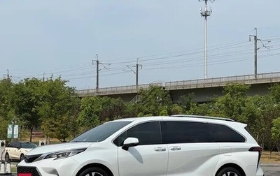 Toyota Granvia, 2022 год, 3 630 888 рублей, 1 фотография