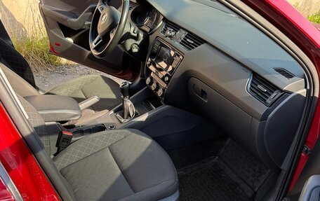 Skoda Octavia, 2017 год, 1 295 000 рублей, 6 фотография