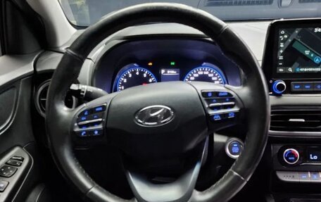 Hyundai Kona I, 2022 год, 1 490 000 рублей, 8 фотография