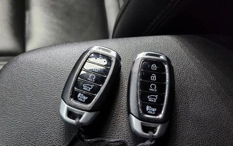 Hyundai Kona I, 2022 год, 1 490 000 рублей, 16 фотография