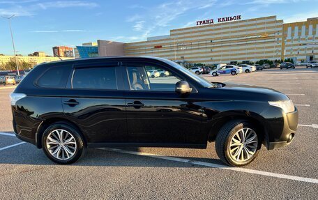 Mitsubishi Outlander III рестайлинг 3, 2014 год, 1 290 000 рублей, 22 фотография