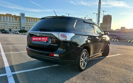 Mitsubishi Outlander III рестайлинг 3, 2014 год, 1 290 000 рублей, 21 фотография