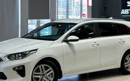 KIA cee'd III, 2021 год, 1 697 000 рублей, 2 фотография