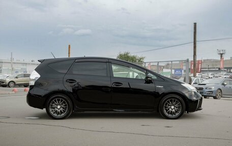 Toyota Prius Alpha I (ZVW40/41), 2013 год, 1 400 000 рублей, 4 фотография