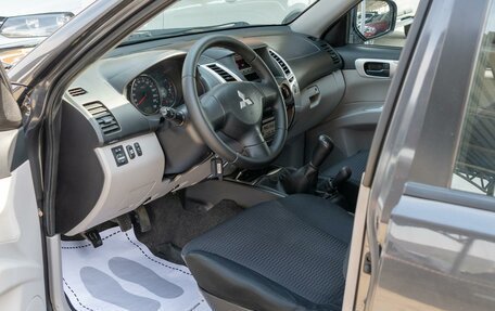 Mitsubishi Pajero Sport II рестайлинг, 2012 год, 1 645 000 рублей, 13 фотография