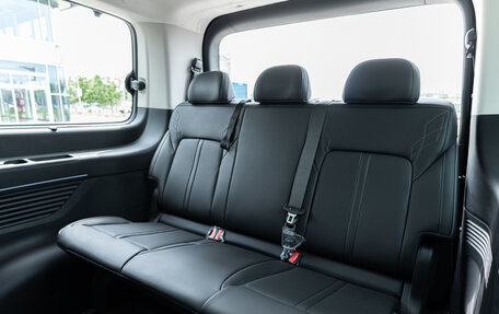 Hyundai Staria, 2025 год, 9 749 000 рублей, 38 фотография