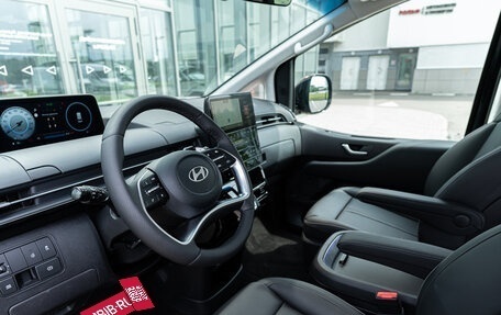 Hyundai Staria, 2025 год, 9 749 000 рублей, 34 фотография