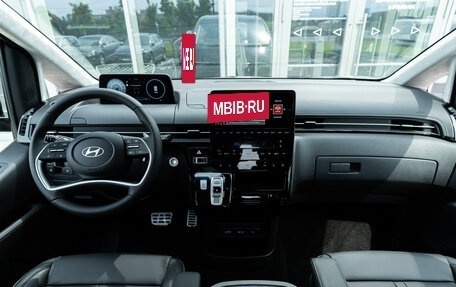 Hyundai Staria, 2025 год, 9 749 000 рублей, 36 фотография