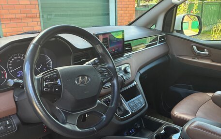 Hyundai Grand Starex Grand Starex I рестайлинг 2, 2018 год, 4 150 000 рублей, 6 фотография