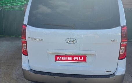 Hyundai Grand Starex Grand Starex I рестайлинг 2, 2018 год, 4 150 000 рублей, 4 фотография