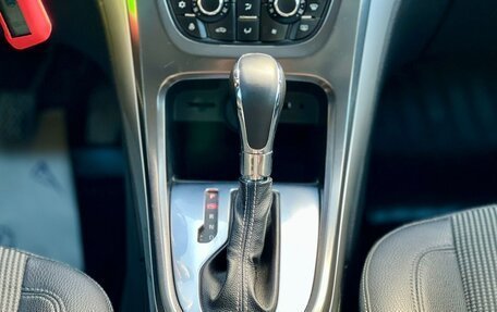 Opel Astra J, 2011 год, 695 000 рублей, 21 фотография