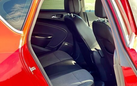 Opel Astra J, 2011 год, 695 000 рублей, 24 фотография