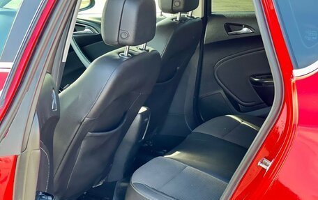 Opel Astra J, 2011 год, 695 000 рублей, 25 фотография