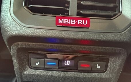 Volkswagen Tiguan II, 2019 год, 3 100 000 рублей, 15 фотография