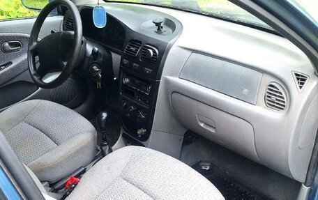 KIA Rio II, 2001 год, 260 000 рублей, 8 фотография