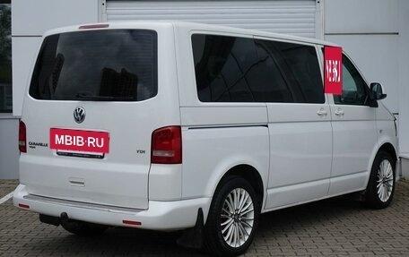 Volkswagen Caravelle T5, 2012 год, 1 830 000 рублей, 2 фотография