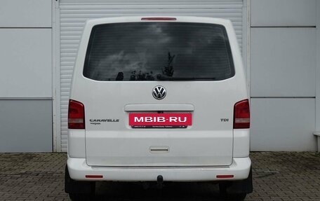 Volkswagen Caravelle T5, 2012 год, 1 830 000 рублей, 4 фотография