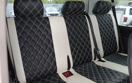 Volkswagen Caravelle T5, 2012 год, 1 830 000 рублей, 18 фотография