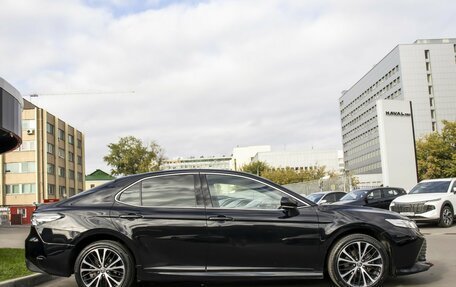 Toyota Camry, 2020 год, 1 495 000 рублей, 4 фотография