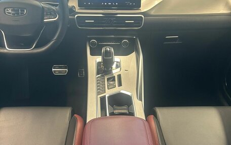 Geely Coolray I, 2022 год, 1 649 000 рублей, 9 фотография