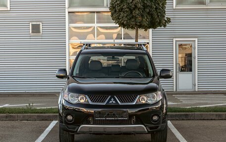 Mitsubishi Outlander III рестайлинг 3, 2008 год, 955 000 рублей, 2 фотография