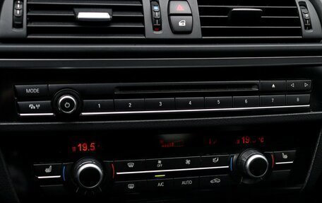 BMW 5 серия, 2016 год, 2 350 000 рублей, 18 фотография