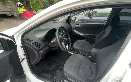 Hyundai Solaris II рестайлинг, 2015 год, 1 130 000 рублей, 8 фотография