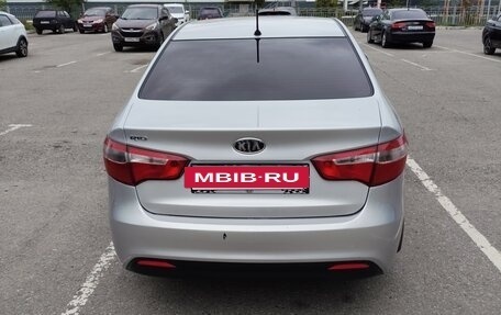 KIA Rio III рестайлинг, 2012 год, 650 000 рублей, 2 фотография