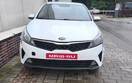 KIA Rio IV, 2020 год, 730 000 рублей, 1 фотография