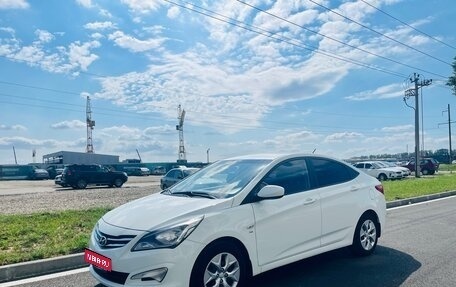 Hyundai Solaris II рестайлинг, 2015 год, 990 000 рублей, 1 фотография