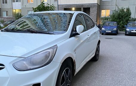 Hyundai Solaris II рестайлинг, 2012 год, 429 900 рублей, 24 фотография