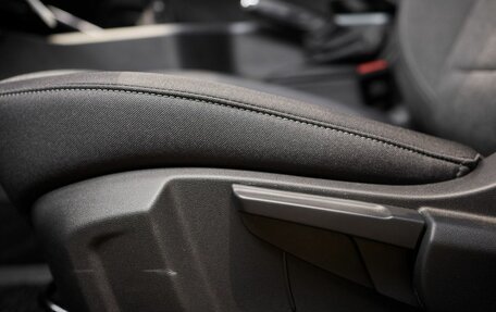 Geely Emgrand, 2024 год, 2 393 990 рублей, 16 фотография