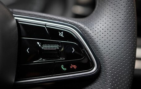 Geely Emgrand, 2024 год, 2 393 990 рублей, 19 фотография