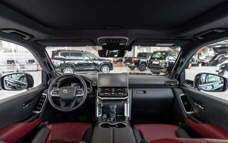 Toyota Land Cruiser, 2025 год, 15 120 000 рублей, 9 фотография