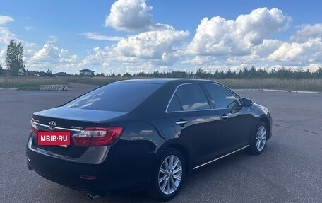 Toyota Camry, 2014 год, 1 570 000 рублей, 2 фотография