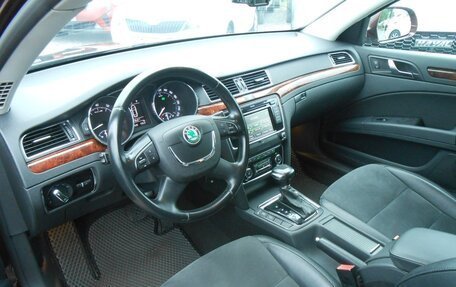 Skoda Superb III рестайлинг, 2012 год, 989 000 рублей, 9 фотография