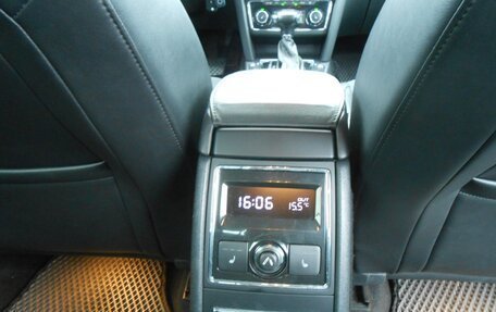 Skoda Superb III рестайлинг, 2012 год, 989 000 рублей, 12 фотография