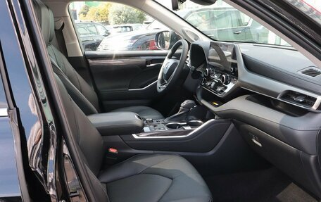 Toyota Highlander, 2024 год, 6 552 000 рублей, 29 фотография
