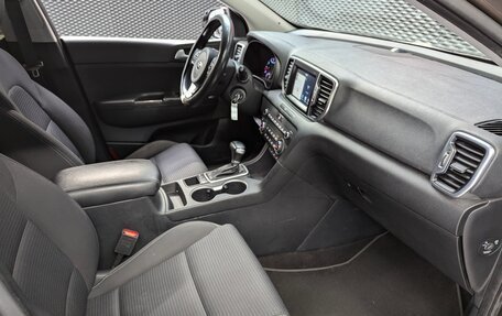 KIA Sportage IV рестайлинг, 2017 год, 1 799 000 рублей, 18 фотография