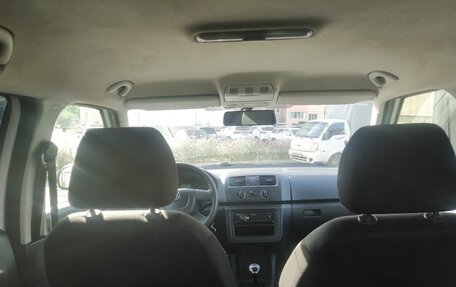 Skoda Fabia II, 2011 год, 690 000 рублей, 11 фотография